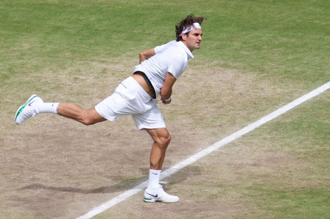 Kann besonders gut Bälle übers Netz schlagen: Roger Federer. (Foto: Nick Webb, Flickr)