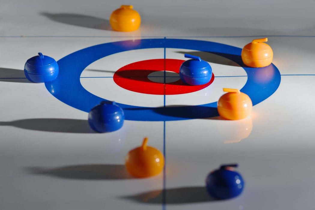 Balzverhalten der Extraklasse: Curling.